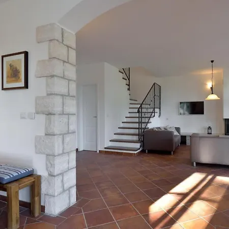 Miramar By Interhome Tatil Evi